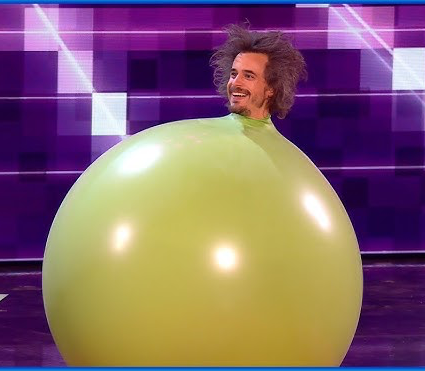 Viggo Venn i ballongnummeret på Britain's Got Talent